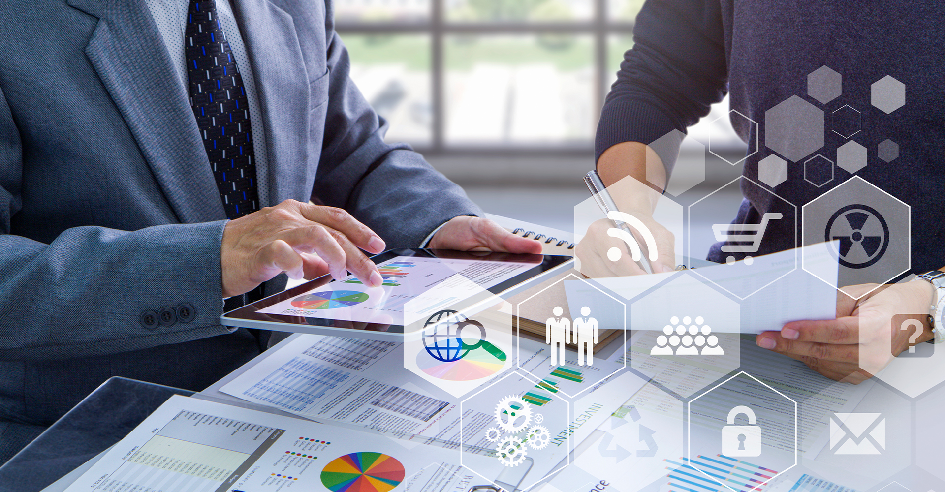 Markaların Toplumla Iletişim Kurmasını Sağlıyoruz